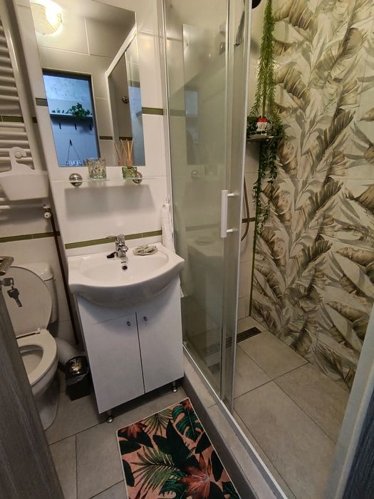 Închiriez apartament
