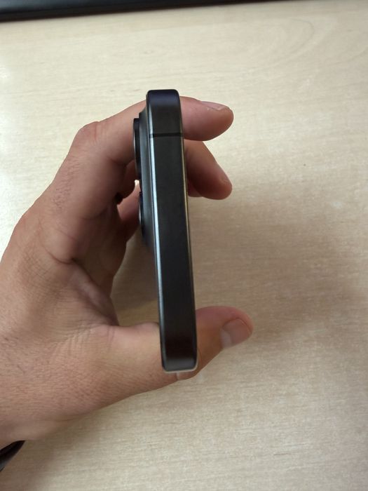 Iphone 15 pro negru pentru piese