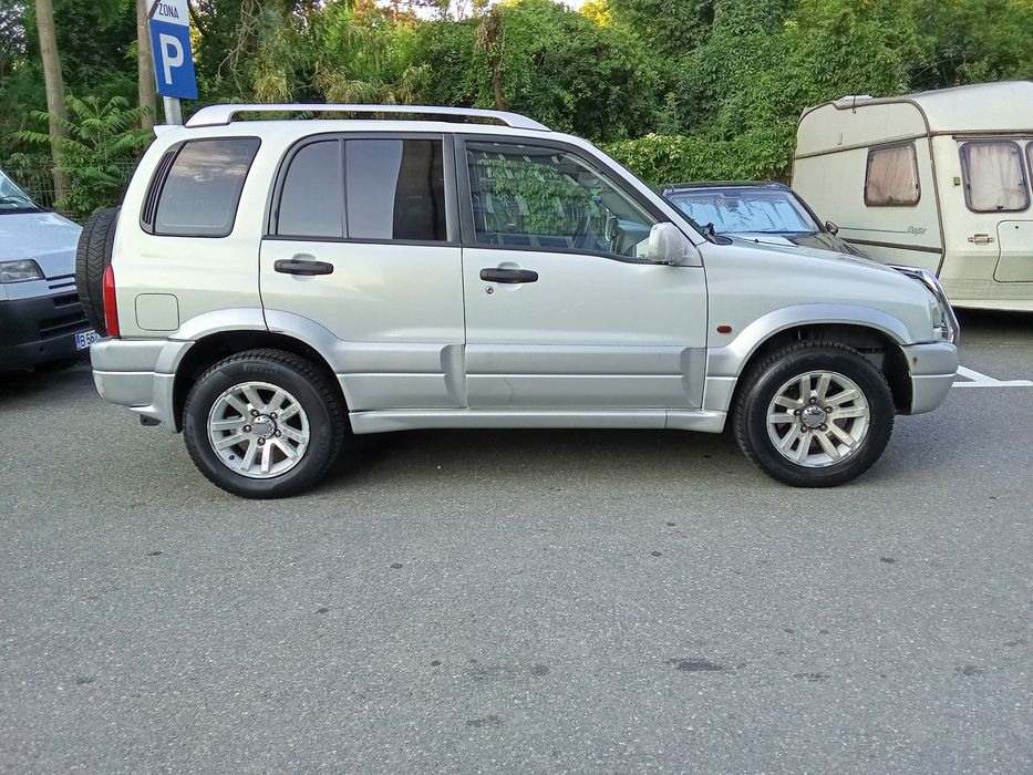 SUZUKI Grand Vitara