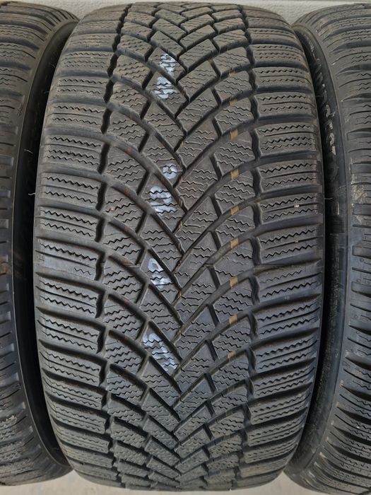 Зимни гуми 4 броя BRIDGESTONE Blizzak LM005 225 40 R18 дот 4820