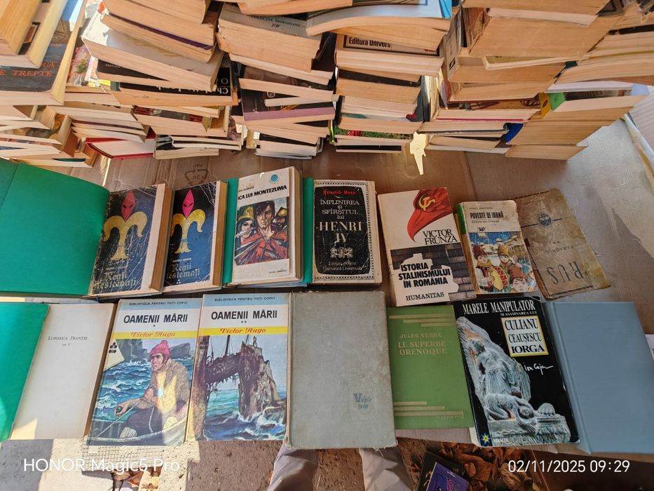 Cărți vechi anticariat