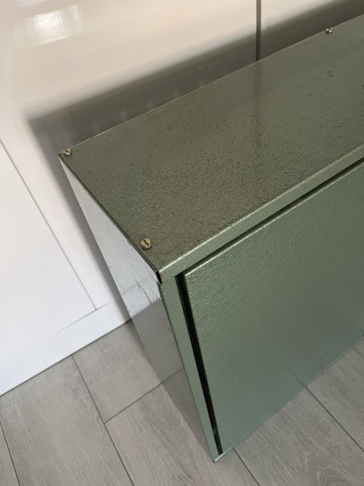 Mid Century Germany- Dulap metalic atelier -perete