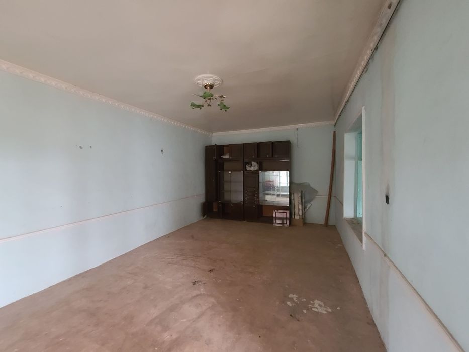 Уртасаройда ховли сотилади