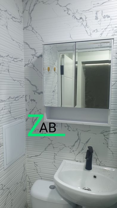 Шкаф навесной для ванной комнаты.