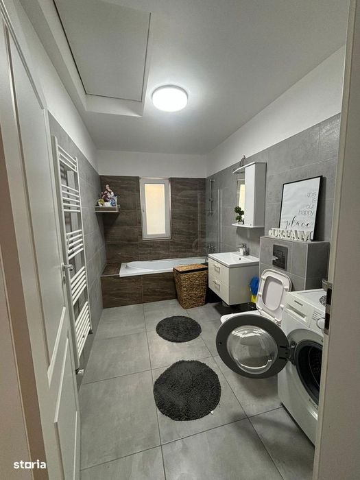 Casa tip duplex de vanzare cu 5 camere si curte la Sanandrei
