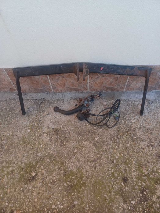 Продавам теглич за ауди а3