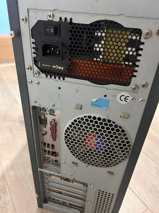 Vând unitate calculator PC