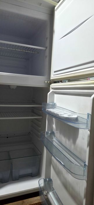 Срочно  Продам  холодильник  б/у. Бирюса