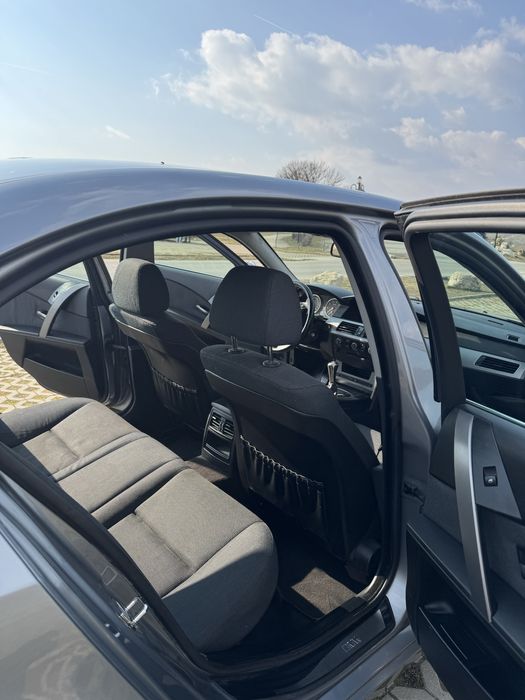 BMW Seria 5 E60, 520i, M54B22, 170cp, evacuare custom, tamponata fata