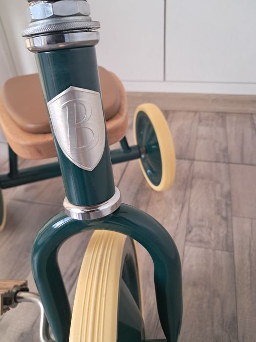 Триколка Banwood зелен цвят