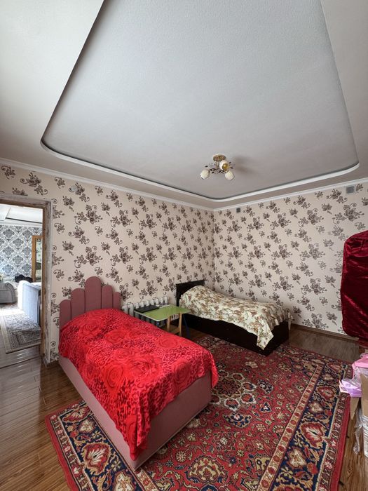 Shayxontohur tumanida 3 sotixli 7 xonali uy sotiladi!