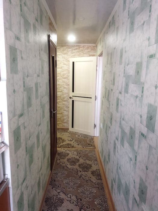 Продам двух комнатную квартиру