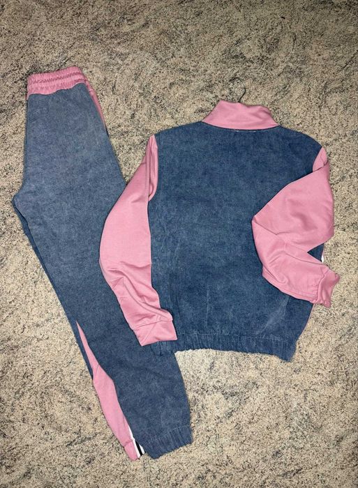 Дамски екипи с дънкови мотиви в 3 цвята