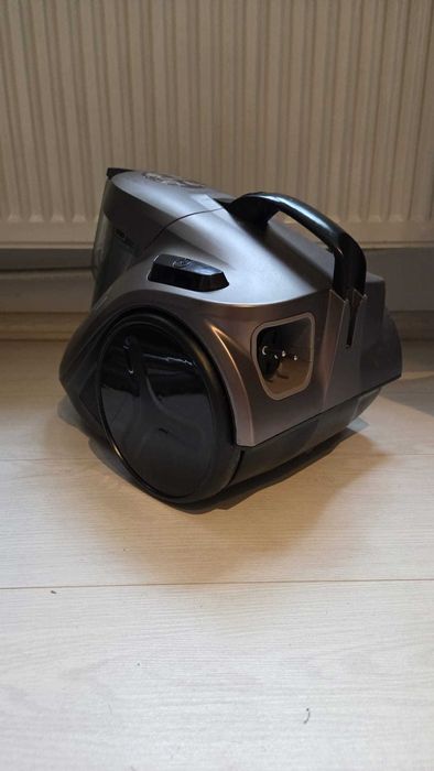 Aspirator fara sac Rowenta Compact Power Cyclonic