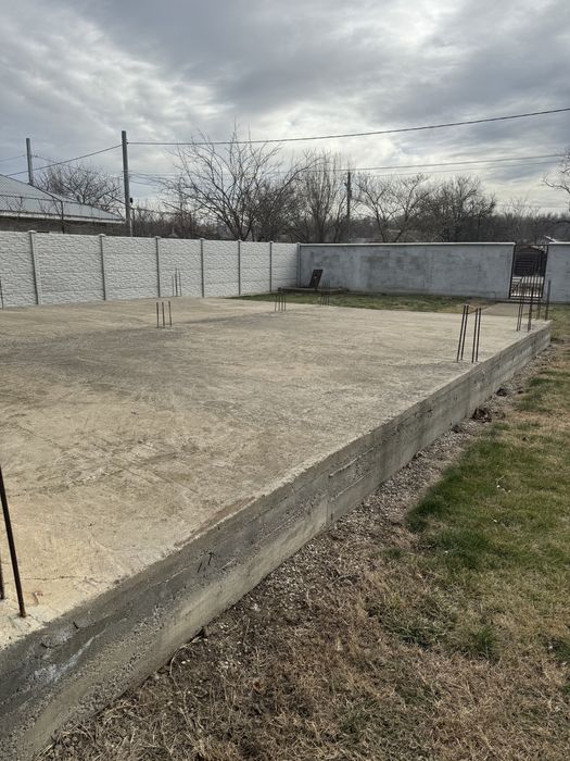Teren 1000 m2 cu fundatie in com. Marculesti