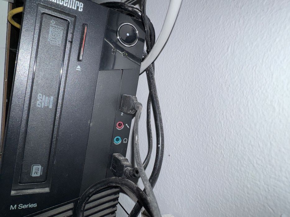 Компютър Десктоп с монитор 19 инча