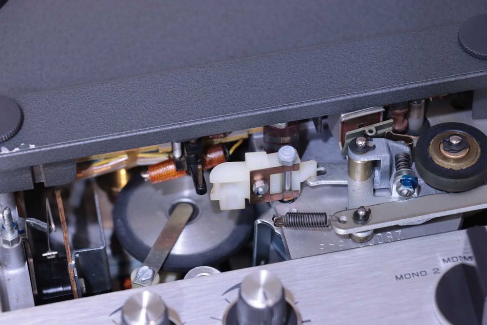 Magnetofon Uher Variocord 236.