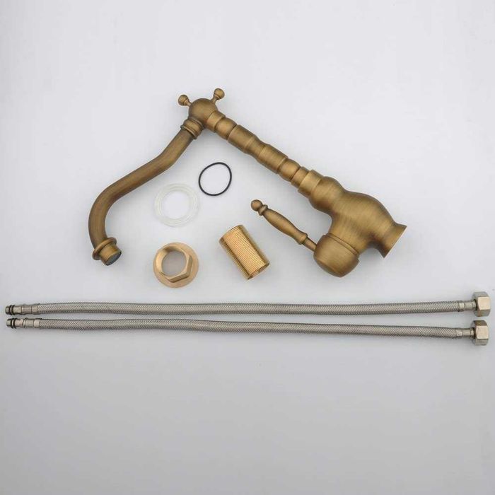 Baterie lavoar retro auriu periat (Rea Bona), REDUS de la 530 Ron