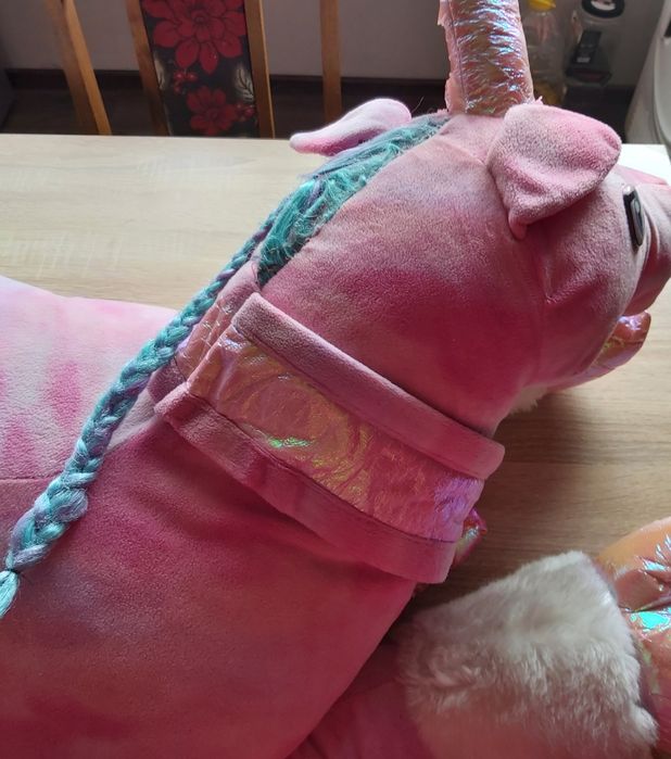 Голям плюшен еднорог