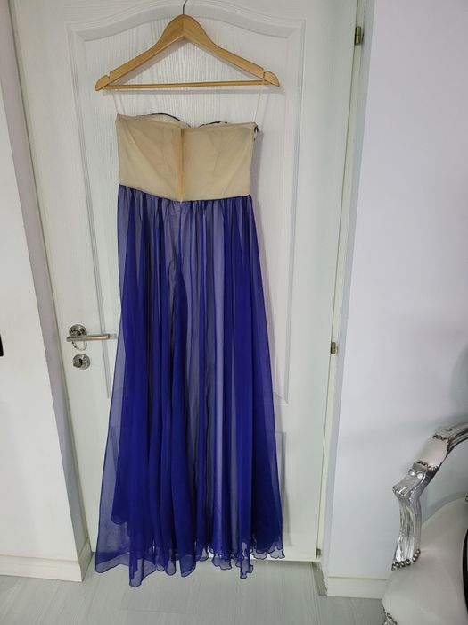 Vand rochii. De seara.