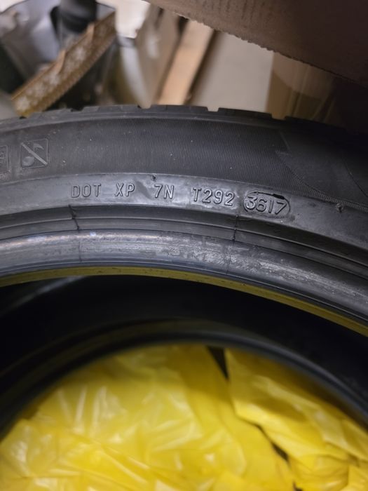 Гуми Pirelli Scorpion 275 40 22 dot T292  winter