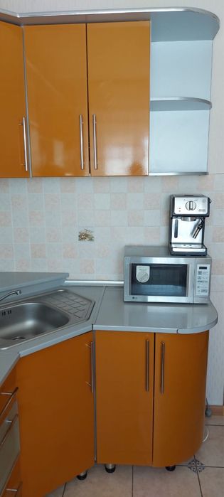 продаю кухонный гарниту