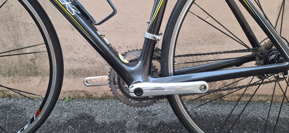 Продам карбоновый шоссейник TREK  Madone