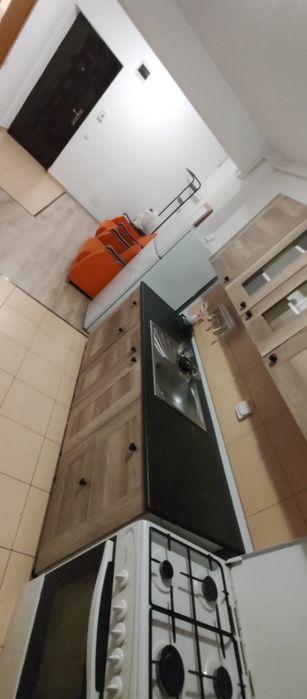 inchiriez apartament