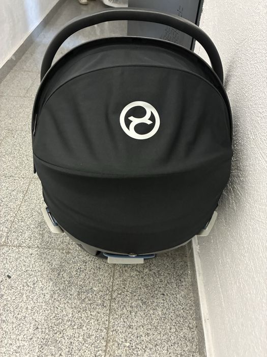 Столче за кола за новородено Cybex Aton 5 с Isofix