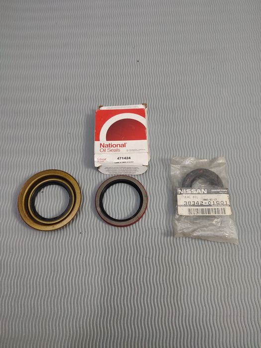 ФОРД 4.9- 5.0 - 5.8 л Заслонка Трамблер Сальники  Оригинал