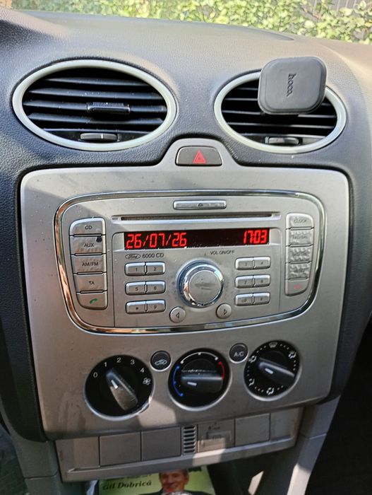 Vând Ford focus 2