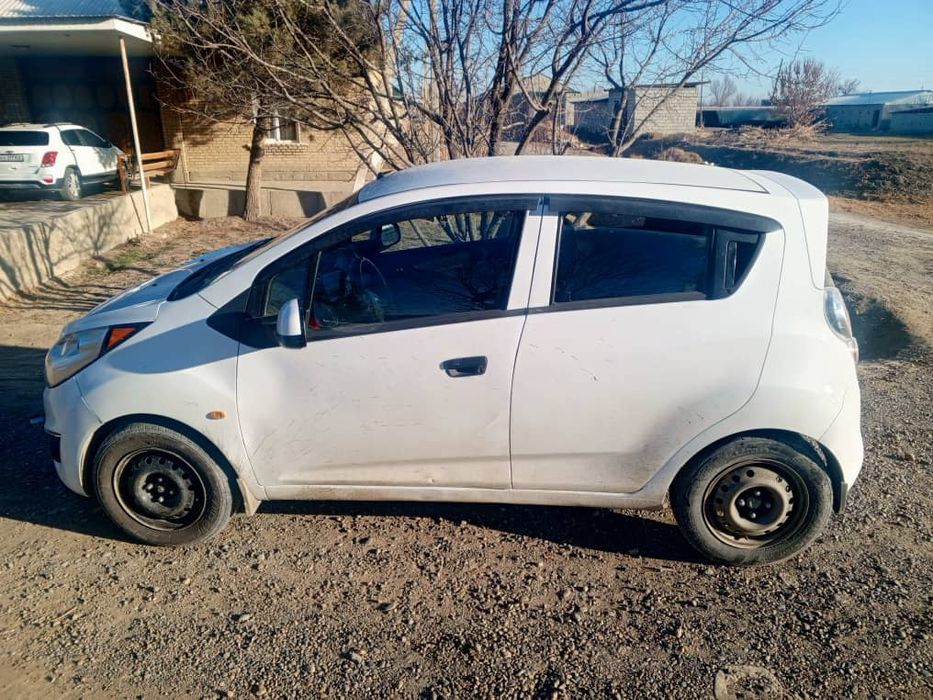 Спарк 2012 сотилади