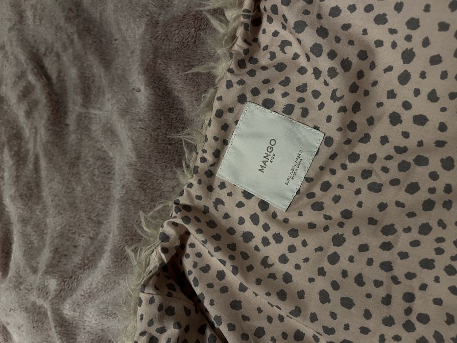 Haina de blana alba, copii