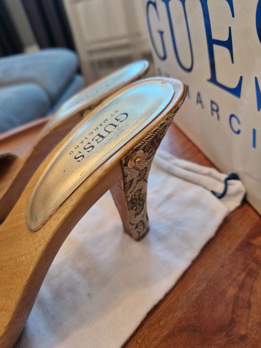 Guess - Дамски обувки с ток