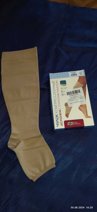Чулок (гольф) компрессионный. Новый.