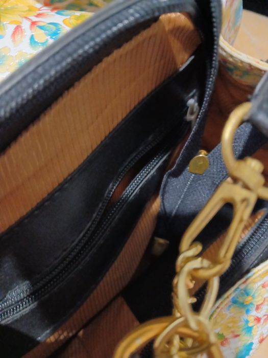 Чанта на цветя LV