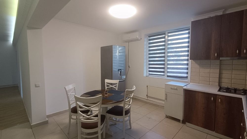 Apartament 2 dormitoare 80 mp