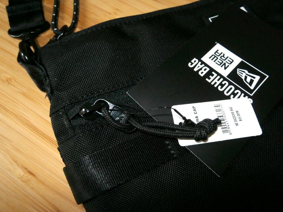 Geanta New Era Sacoche, noua, originala, calitate premium