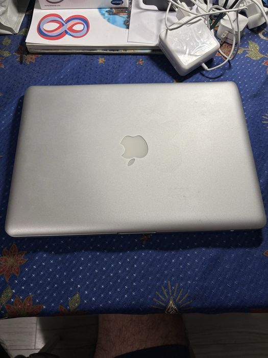 Vand Macbook Pro