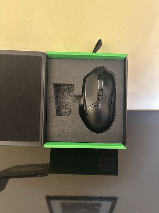 Corsair k60 Клавиатура Нова ! Подарък мишка !