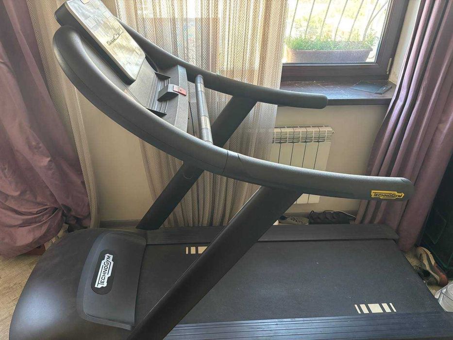 Беговая дорожка Technogym Excite Run 700