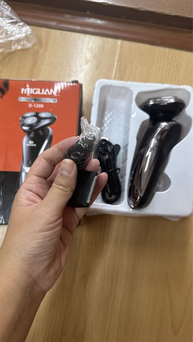 Электробритва новая