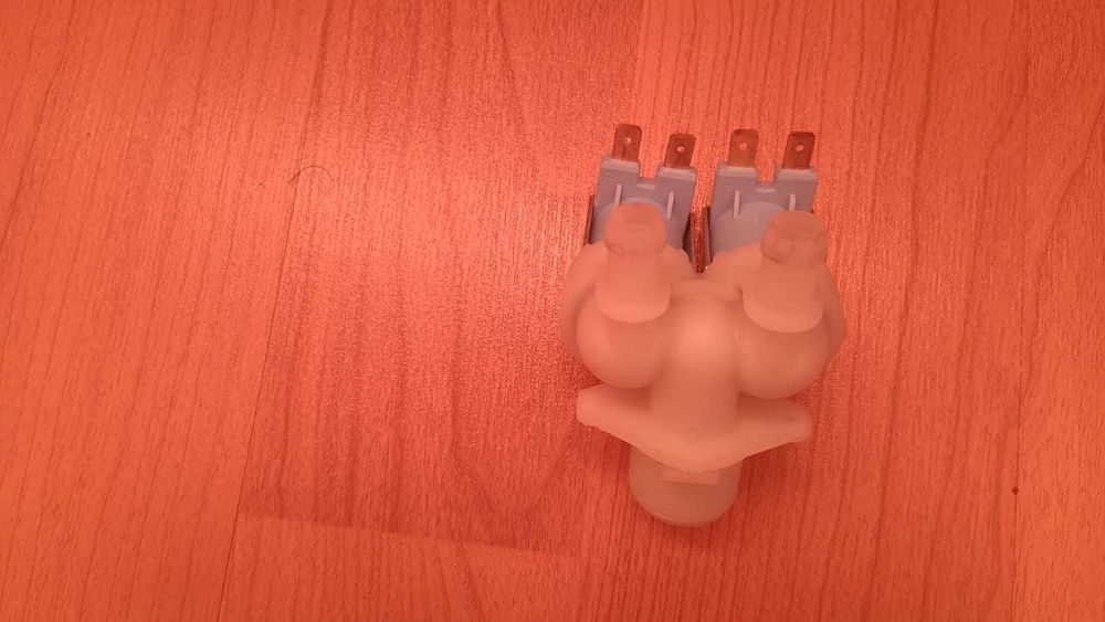 Electrovalva masina de spalat,  2 iesiri 180