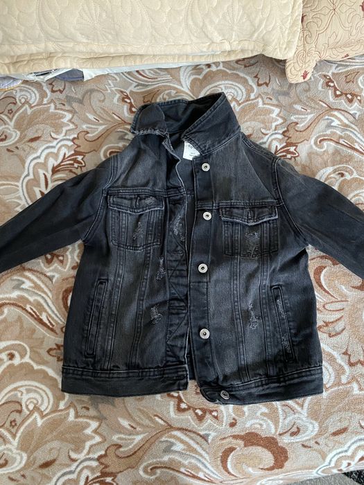 Jacheta blug  este folosita de 2 ori