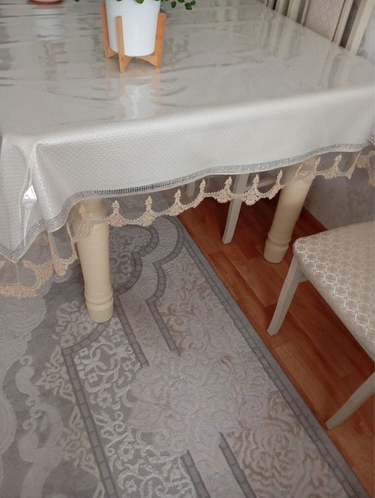 Продам стол со стальями