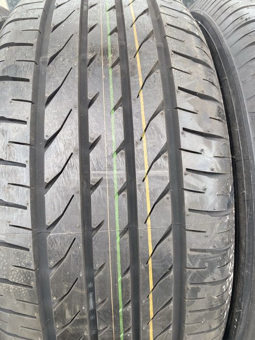 215/50/17 Toyo Летни