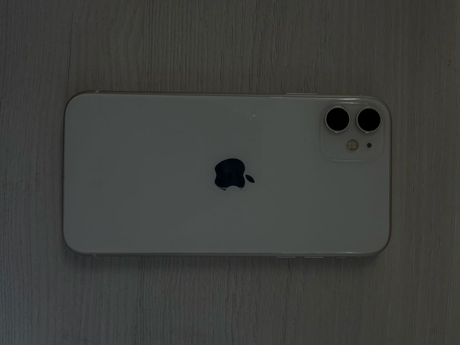 продам iphone 11