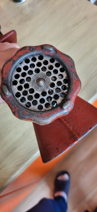 Машинка за мелене на месо и домати Румънска