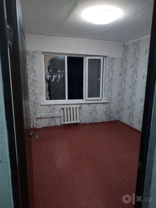 Срочно продаётся 1/4/4 Быв.общежитие Лисунова 1
