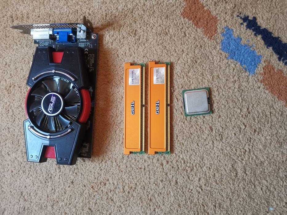 Placă Video Asus +Ram 2x 512 +Procesor Intel Pentium 4